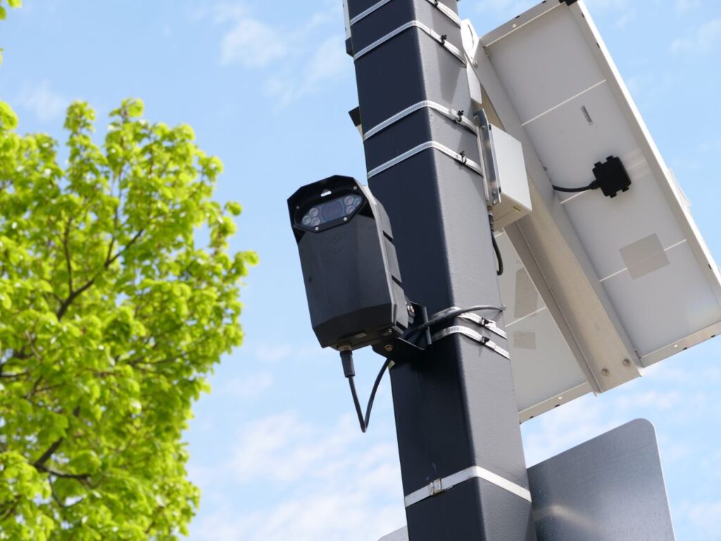 https://www.pexels.com/photo/smart-surveillance-camera-on-urban-pole-37549157/